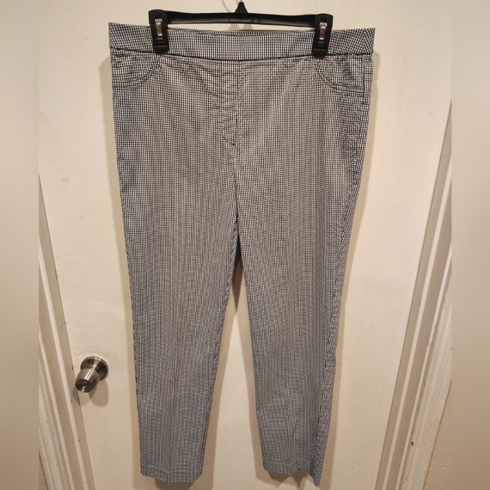 Alfred Dunner Black & White Gingham Check Slim Leg Pull On Pants Sz 12 Casual